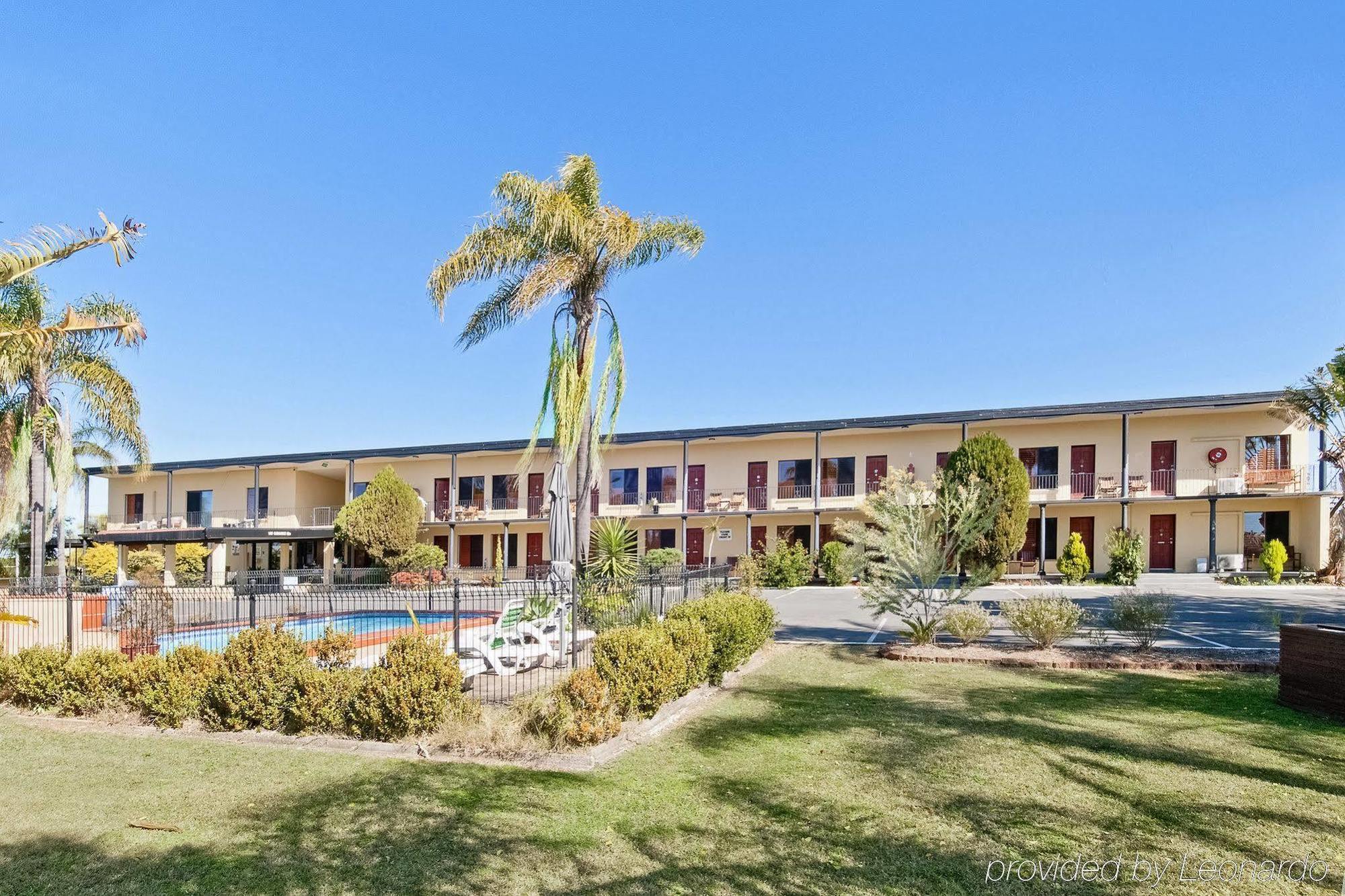 Country Plaza Motel Taree Exterior foto